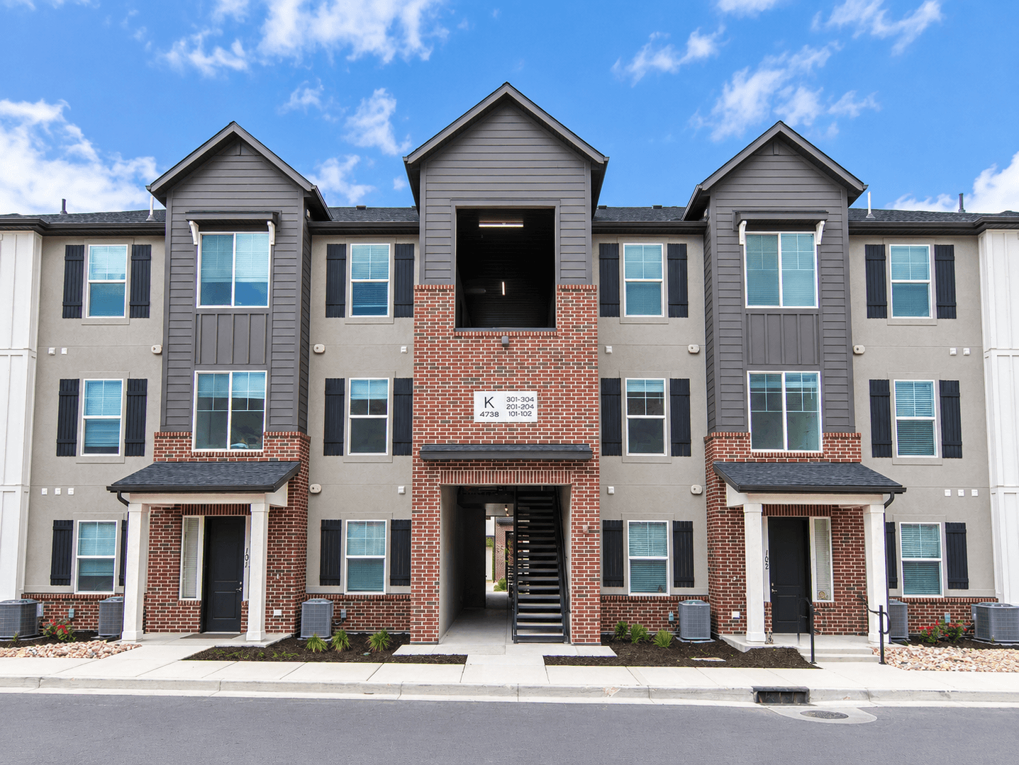 Mapleton House: 4664 S 680 W #202