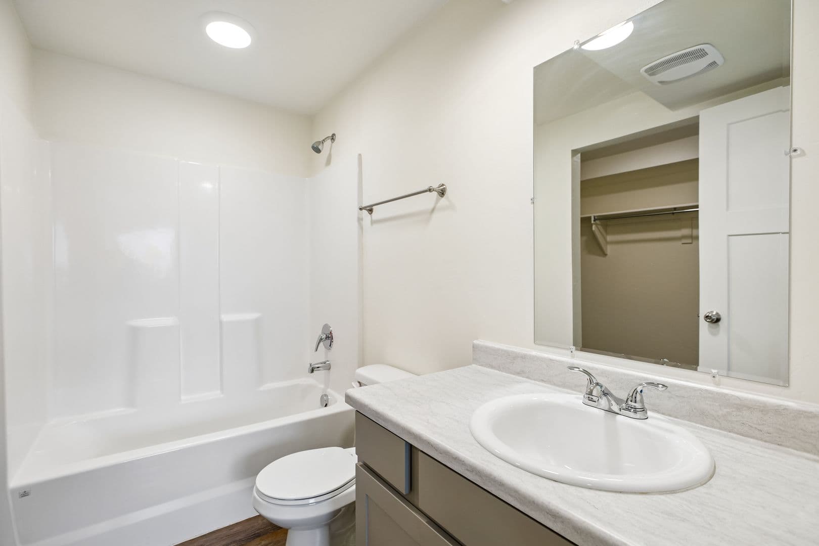 Payson Apartment: 388 W 650 N