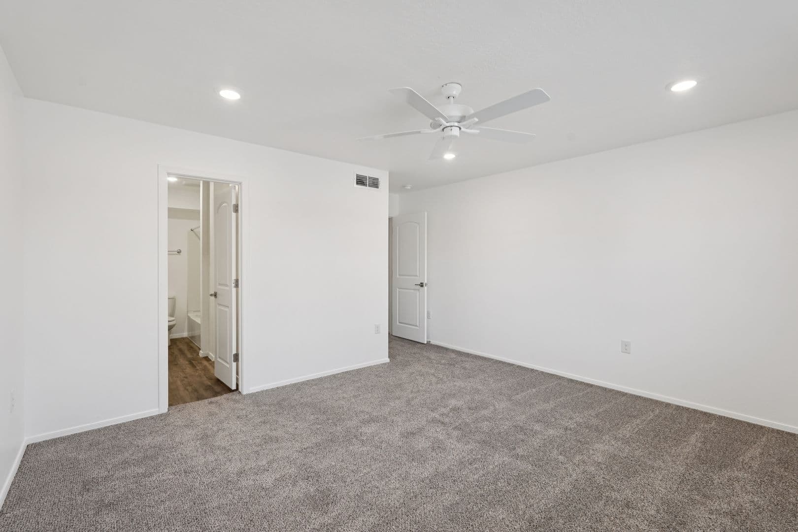 Surprise Townhome: 12570 N Cotton Ln