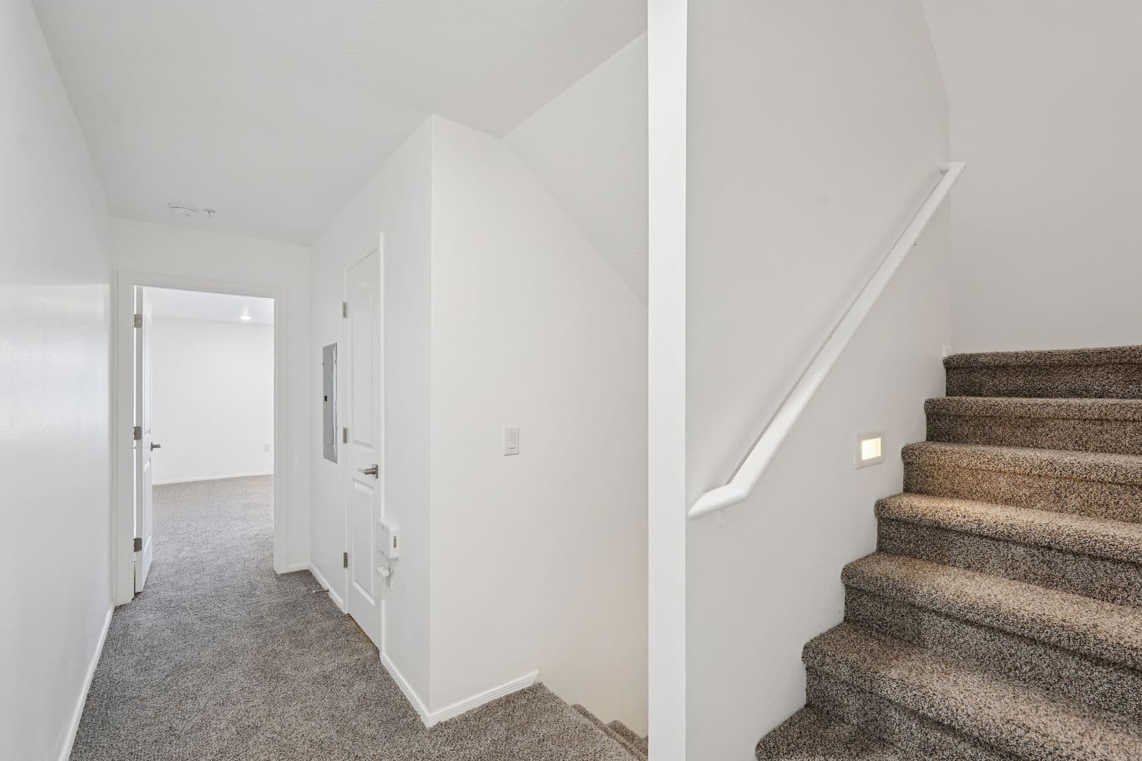 Surprise Townhome: 12570 N Cotton Ln