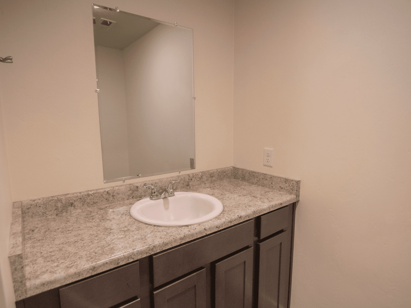 Magna Townhome: 7487 W Geraint St