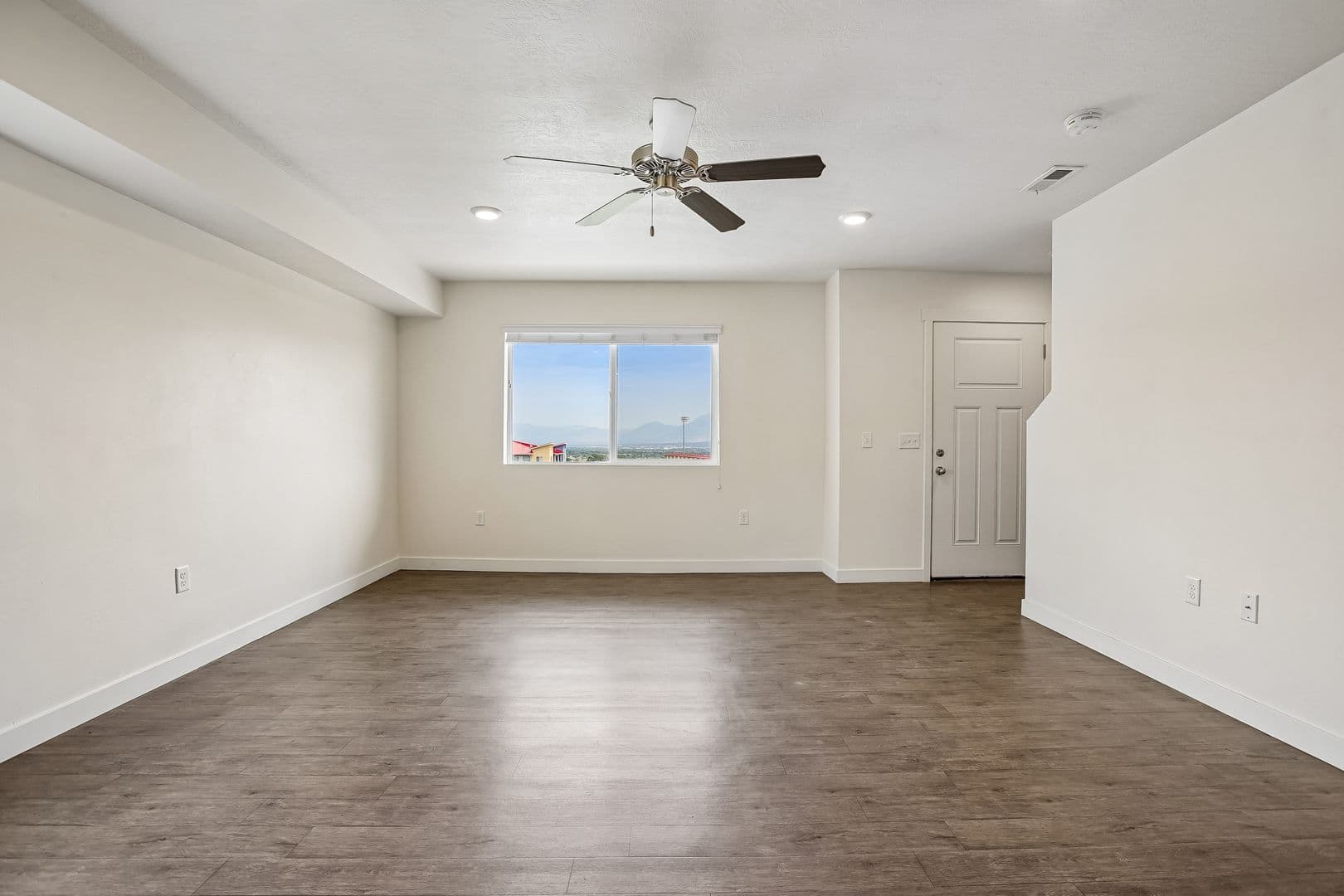 Herriman Townhome: Rock Hound Way