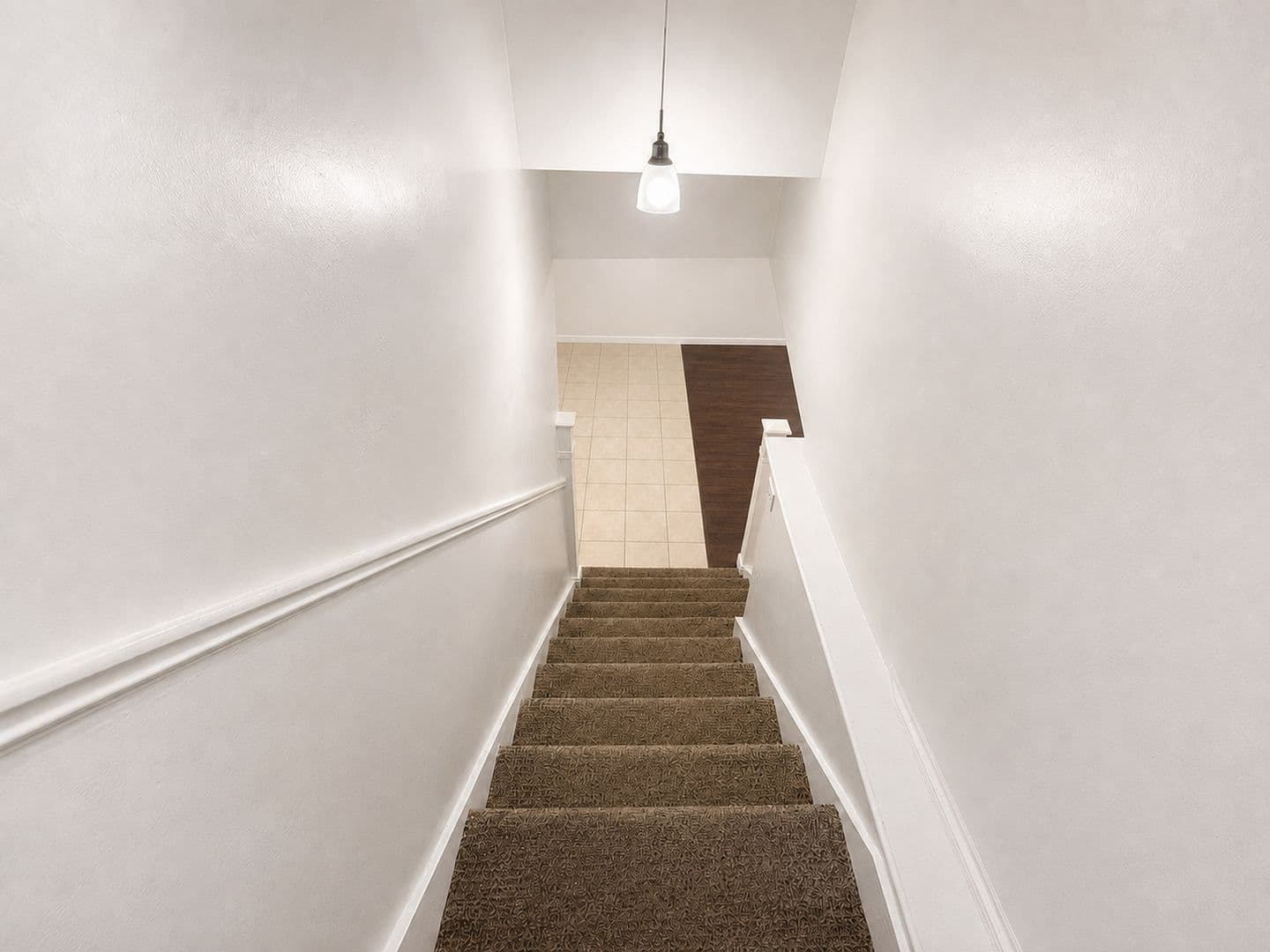 Murray House: 6087 S 1430 E #B