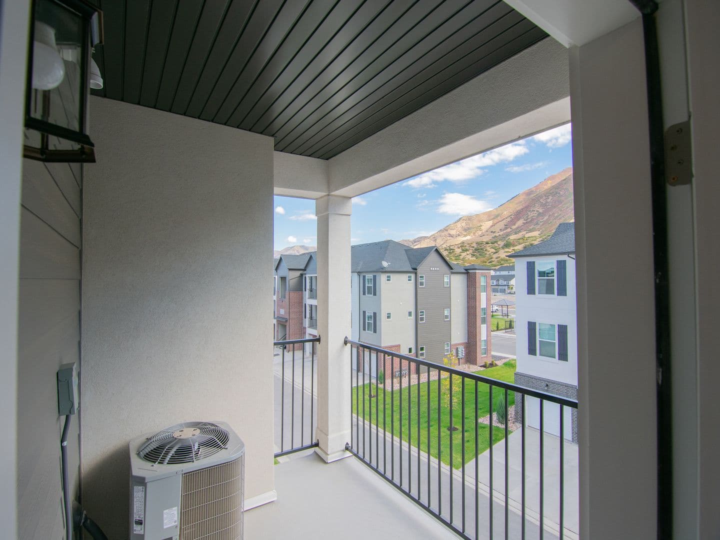 Mapleton House: 4664 S 680 W #202
