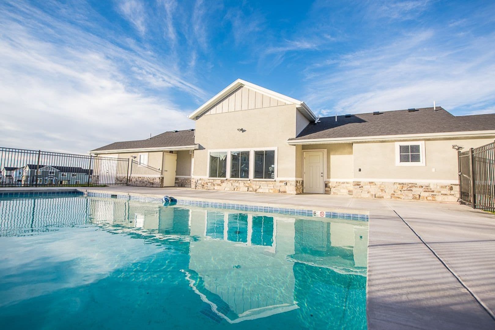 Herriman Townhome: 14411 S Ashburn Way