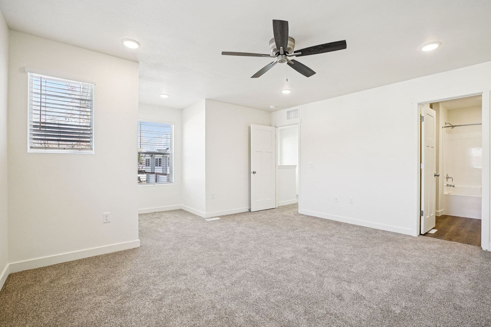 Ogden Townhome: 1090 S 400 W