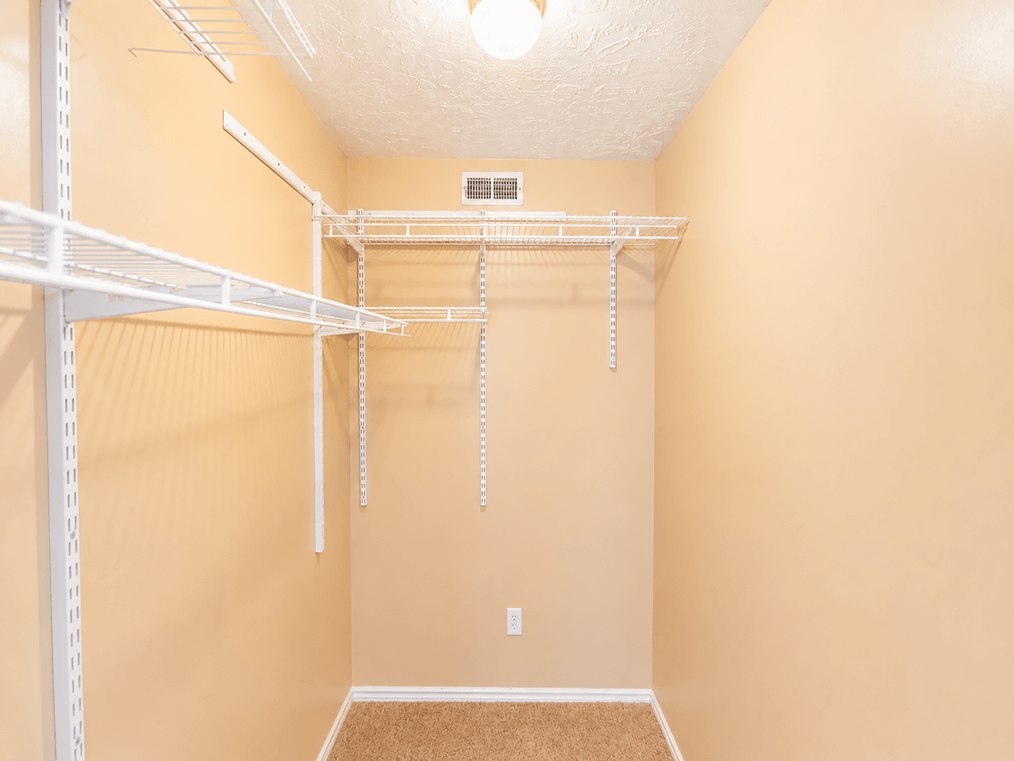 Sandy House: 9288 S Boise Circle
