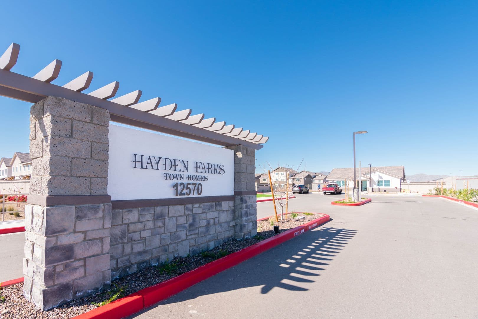 Surprise Townhome: 12570 N Cotton Ln