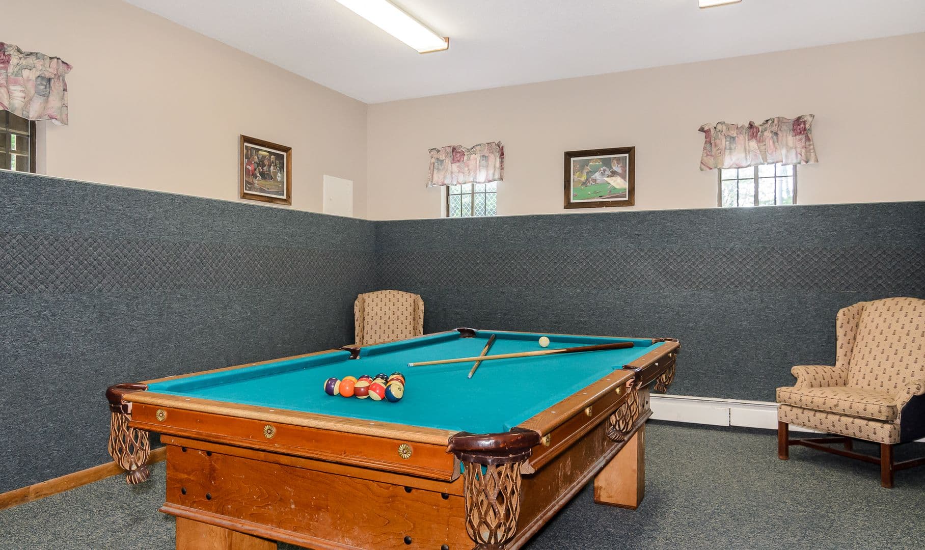 Foxboro Apartment: 171 Chestnut St.
