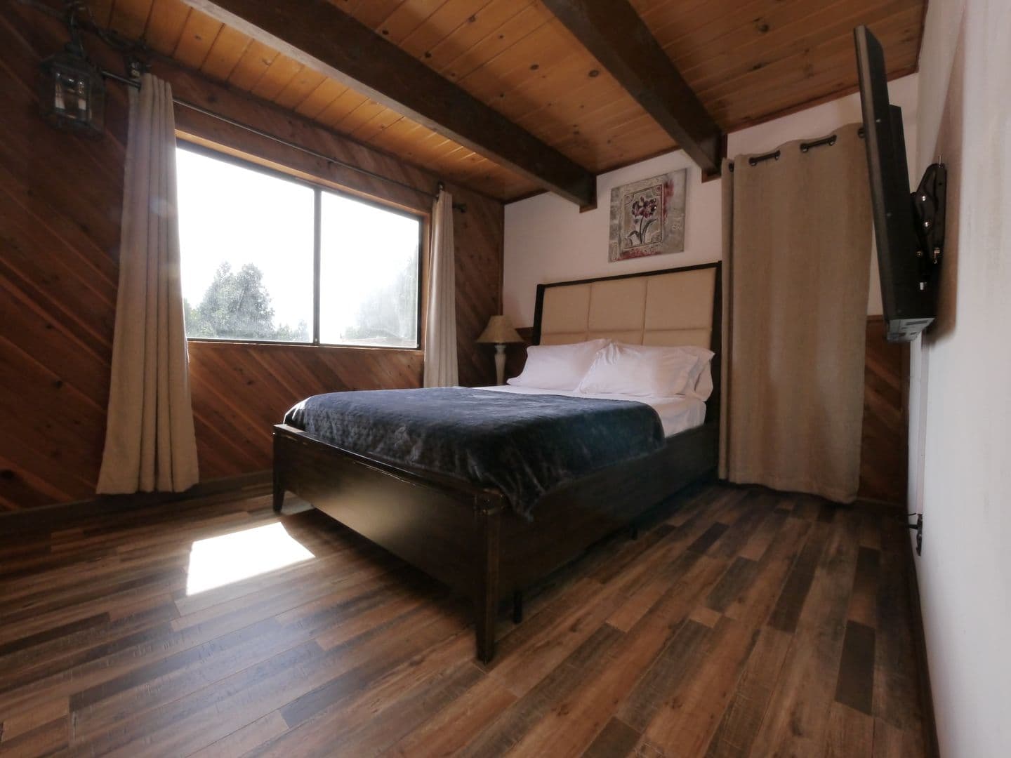 Pioneer House: 27928 Holiday Ln.