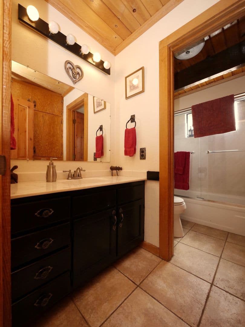 Pioneer House: 27928 Holiday Ln.