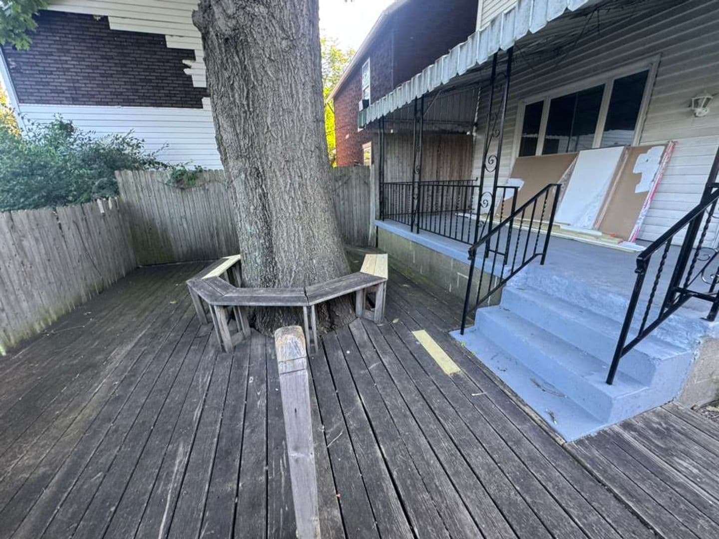 Braddock House: 122 N Holland Ave
