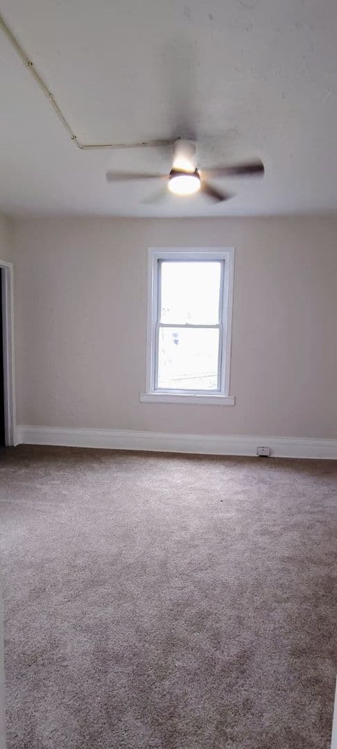 Pittsburgh House: 305 Moore Avenue