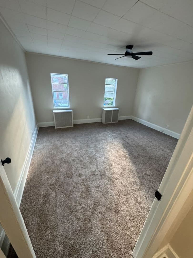Pittsburgh House: 1407 Superior St