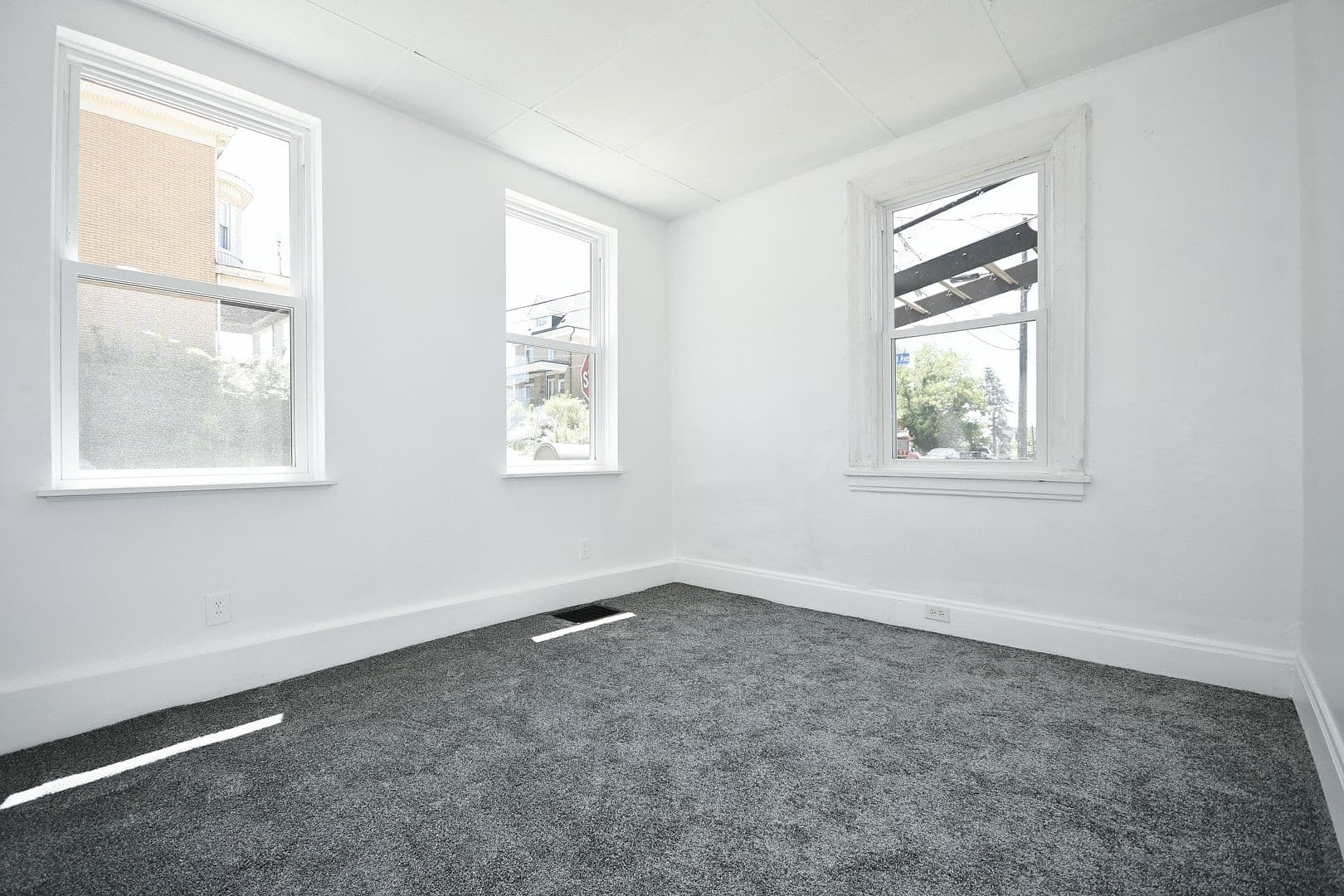 Pittsburgh Apartment: 805-807 Bayonne Ave