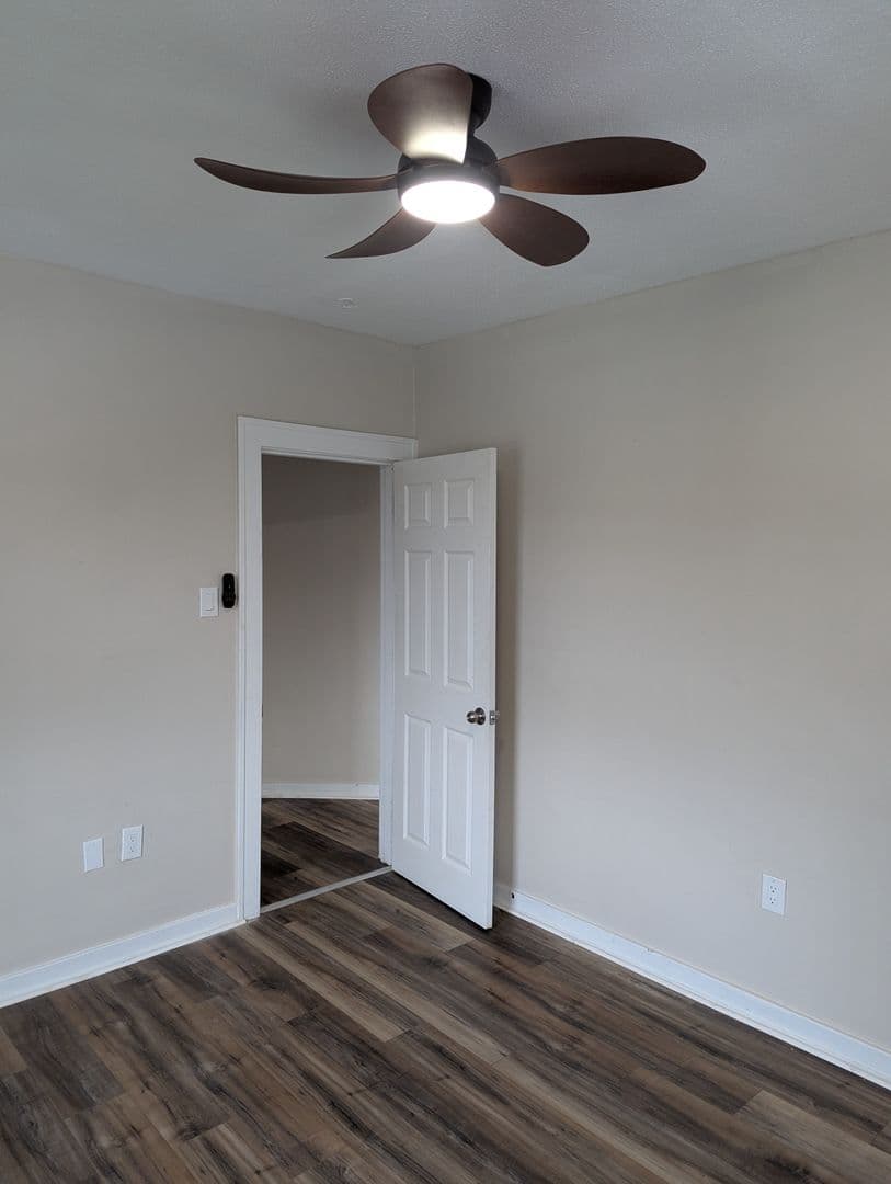 Pittsburgh Apartment: 531 Halsey Ave.