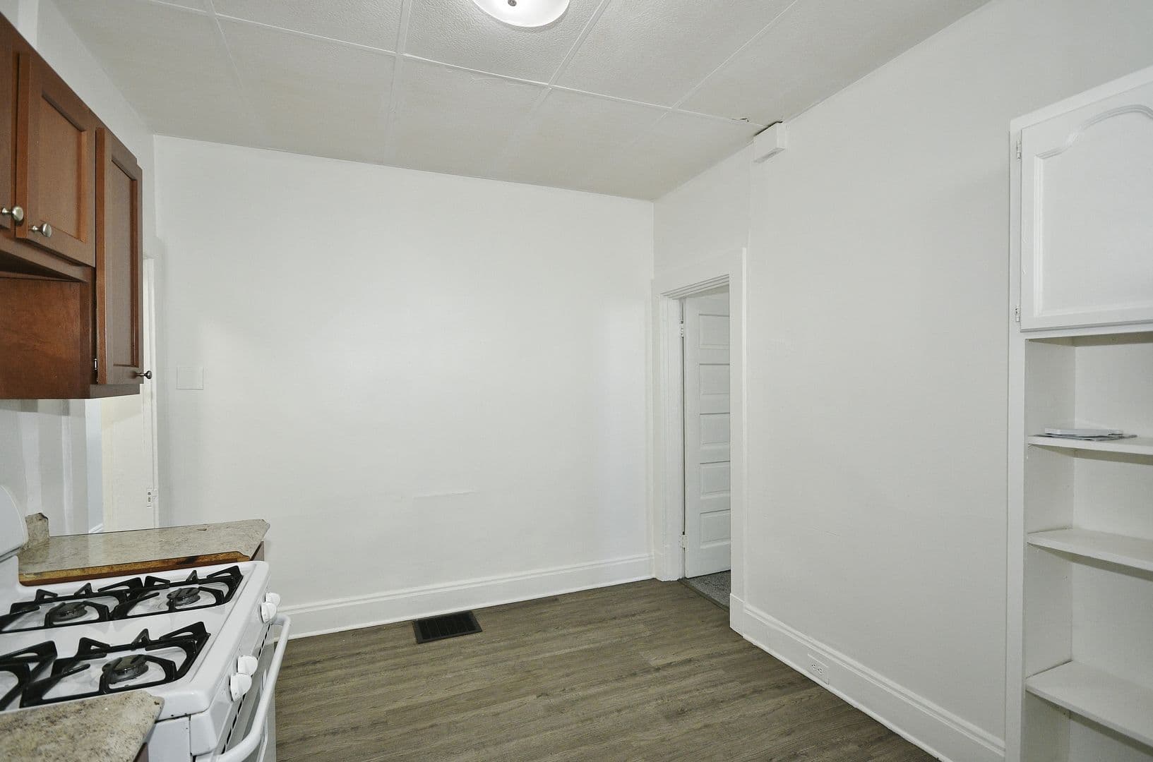 Pittsburgh Apartment: 805-807 Bayonne Ave
