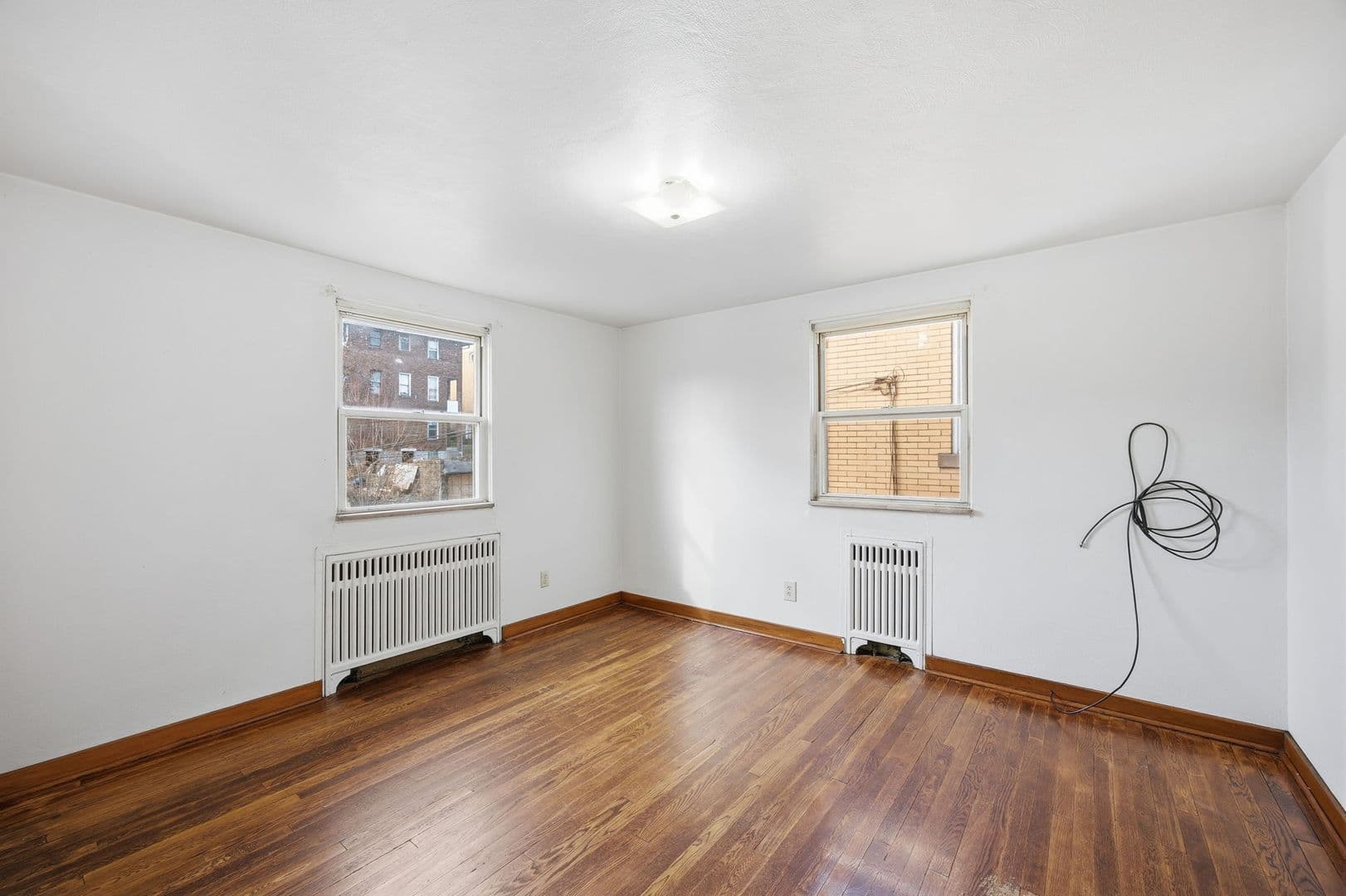Munhall Apartment: 2106 West Street