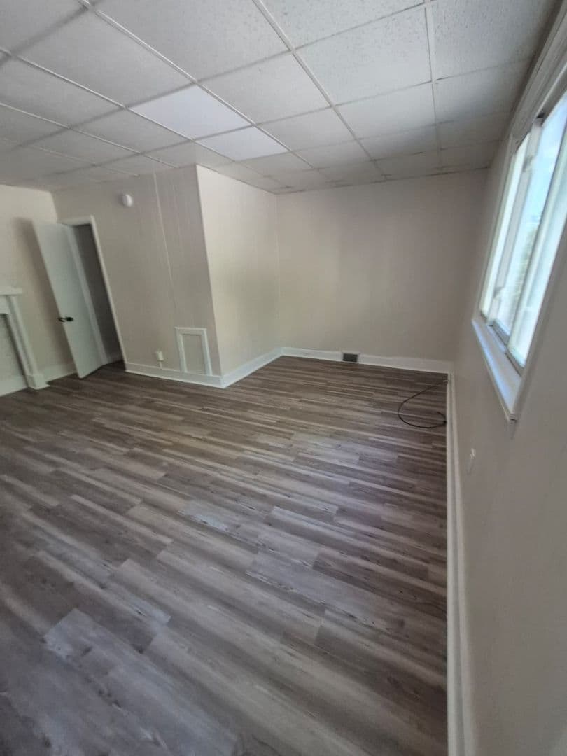 Pittsburgh Apartment: 1400 Hill Ave