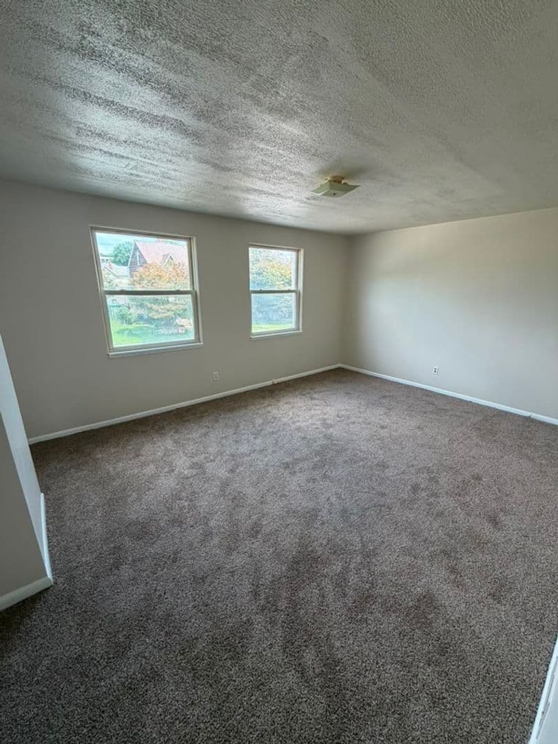 New Kensington Apartment: 331-337 4th Ave