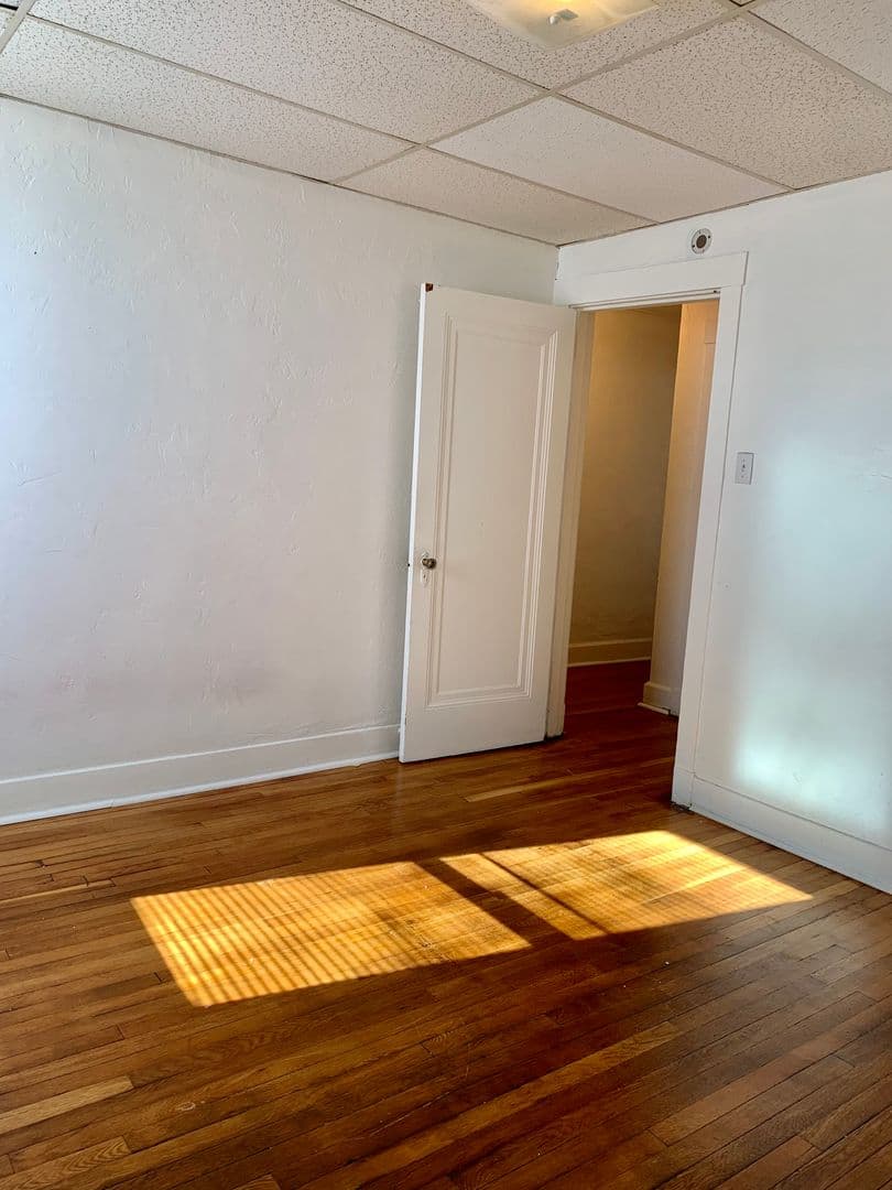 Braddock Apartment: 500 Mills Avenue