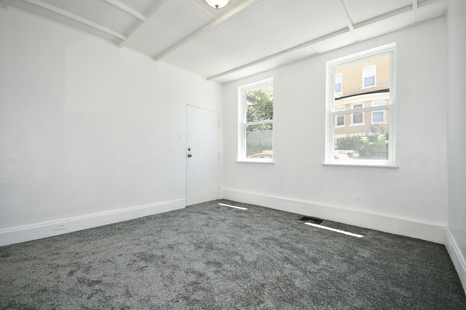 Pittsburgh Apartment: 805-807 Bayonne Ave