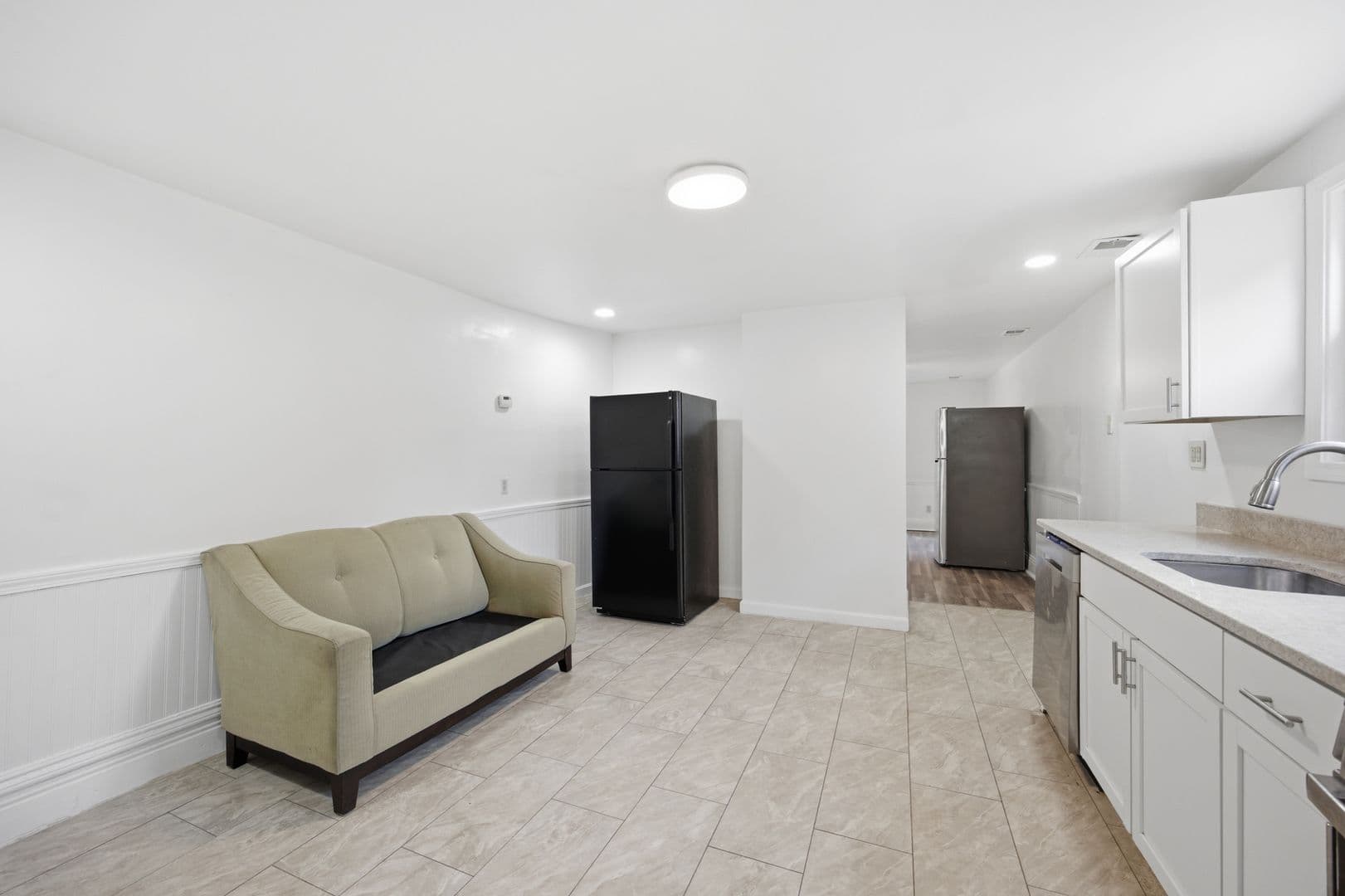 Pittsburgh Apartment: 2822 Salisbury Street