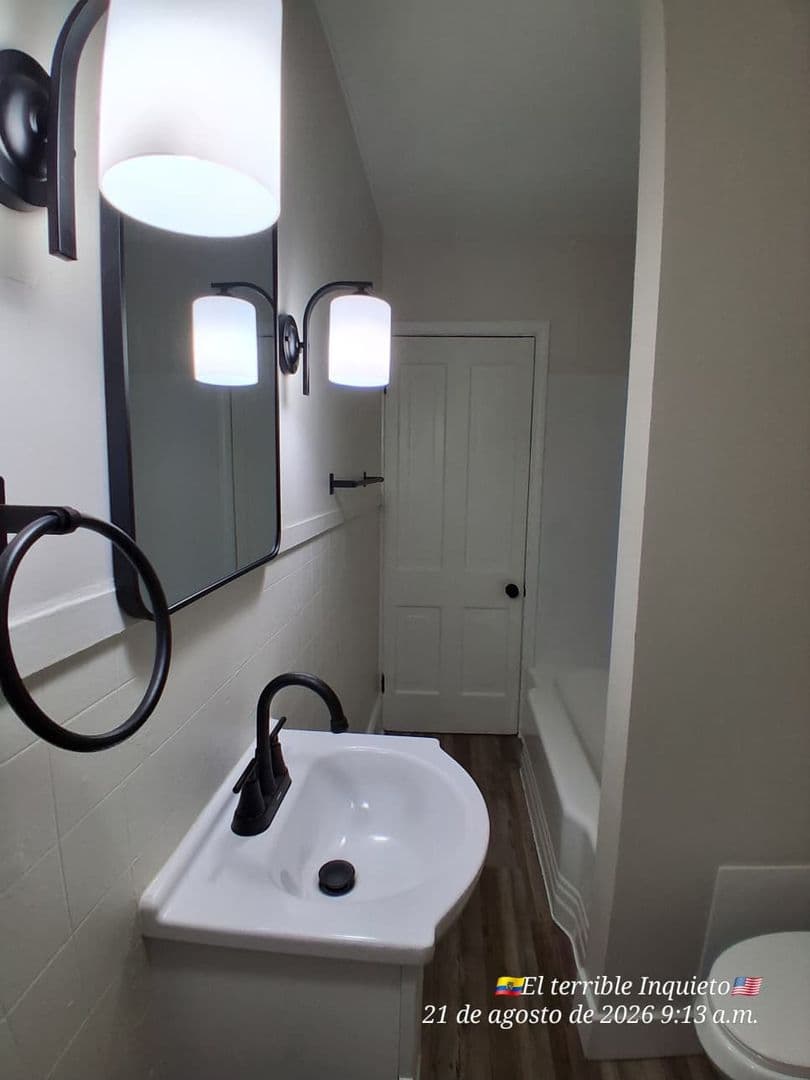 Braddock House: 15 Holland Ave