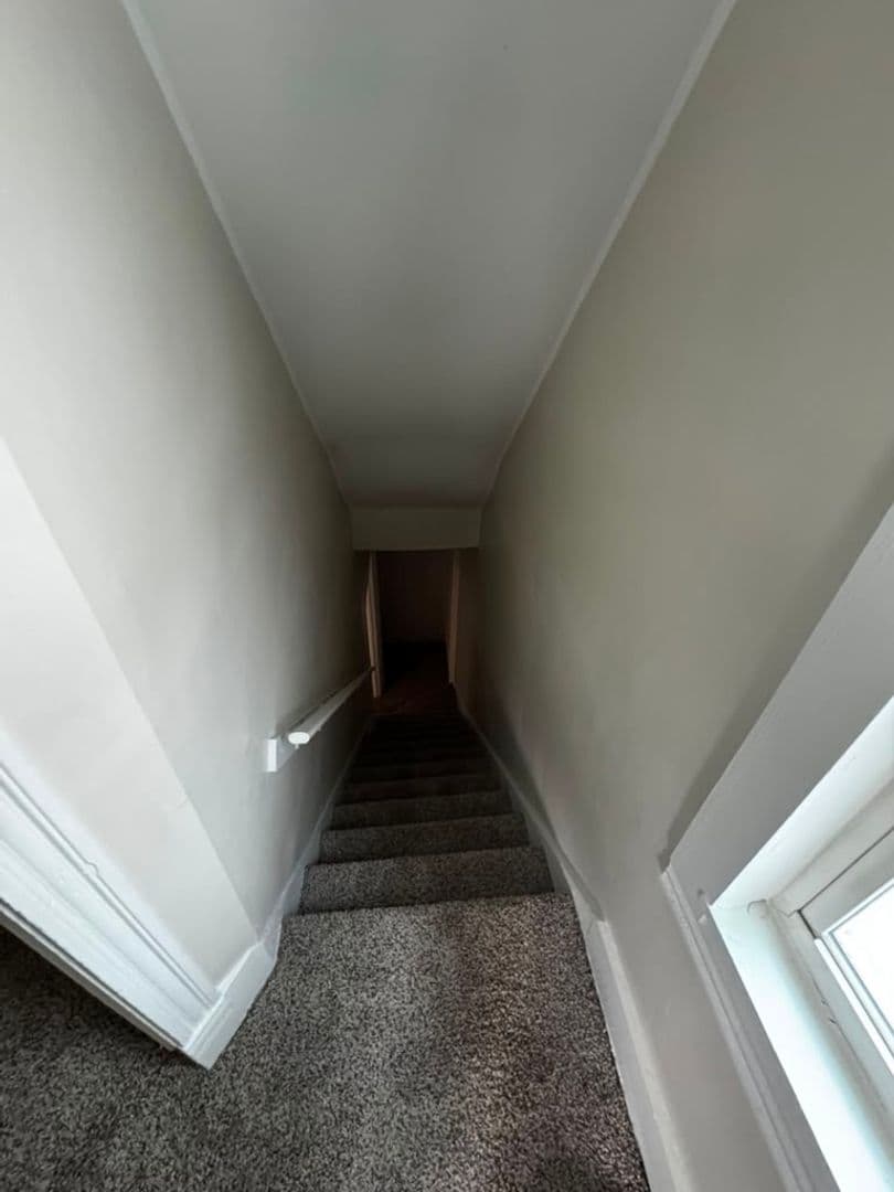 McKees Rocks House: 606 Federal St