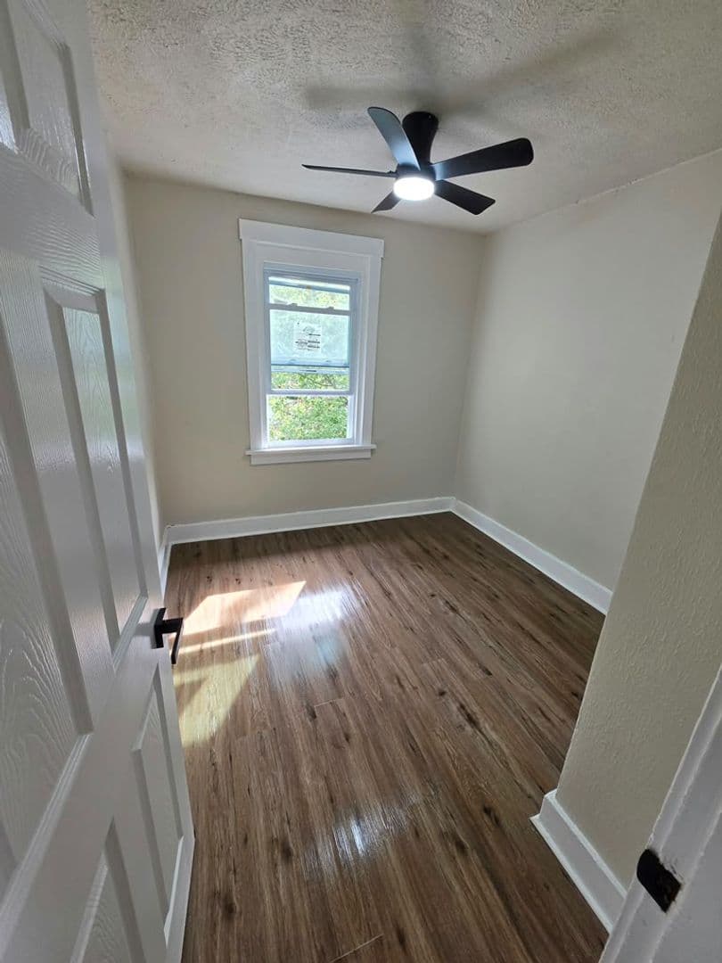 Pittsburgh House: 2028 Chalfant St