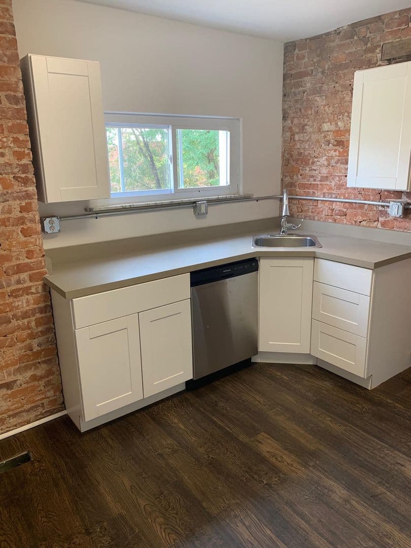 Pittsburgh Apartment: 7330 Denniston Ave