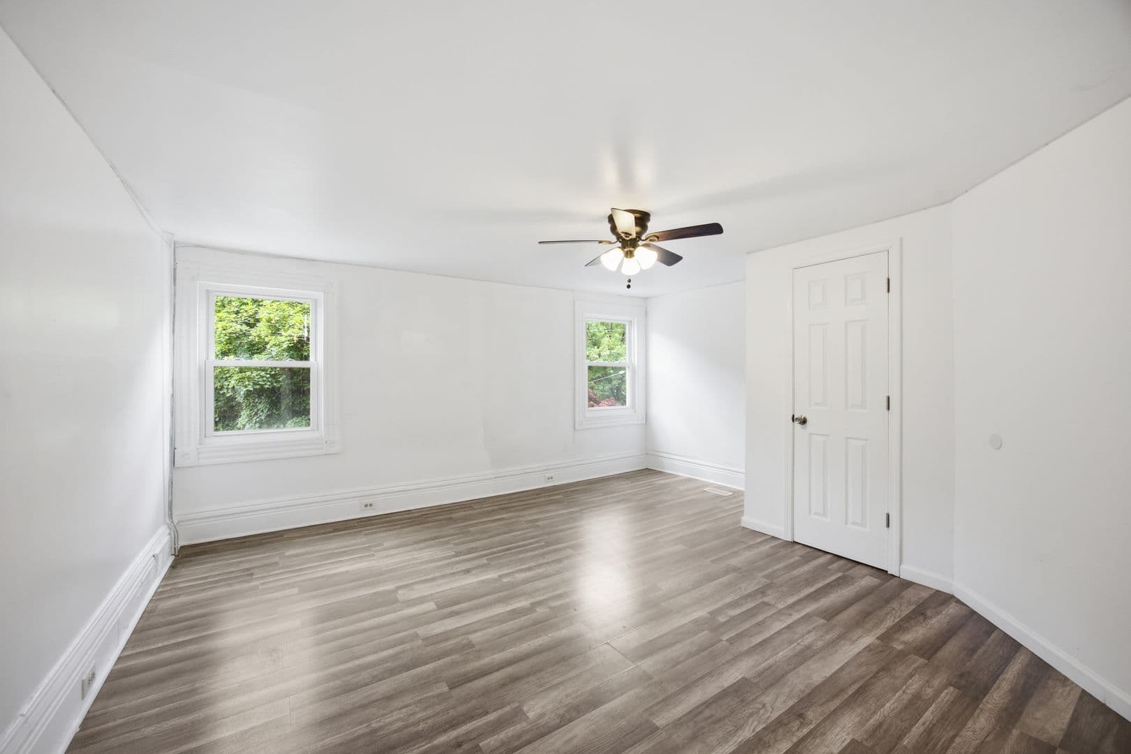 Pittsburgh Apartment: 2822 Salisbury Street