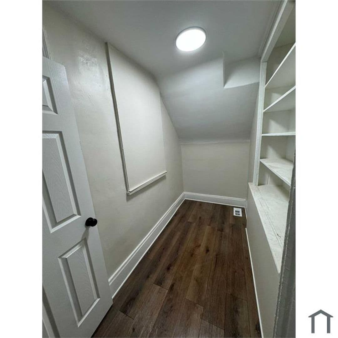 Pittsburgh House: 7936 Tacoma St