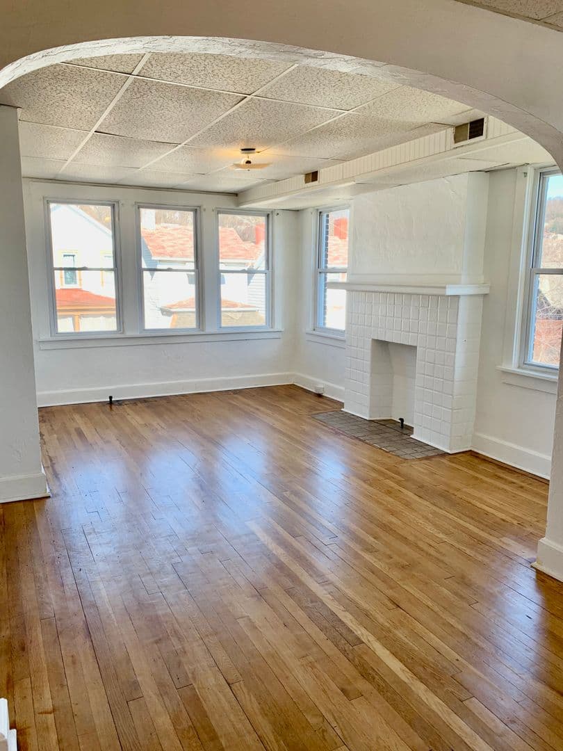 Braddock Apartment: 500 Mills Avenue