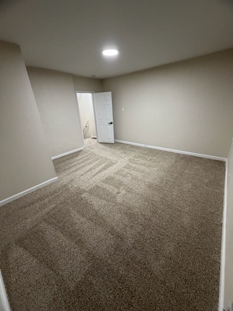Pittsburgh Apartment: 76-78 Cortina Way
