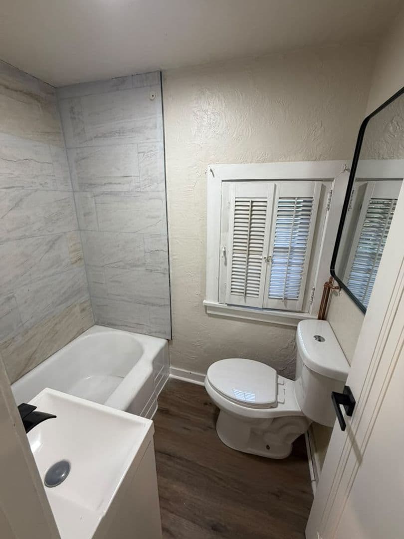 Turtle Creek House: 1607 Lynn Ave
