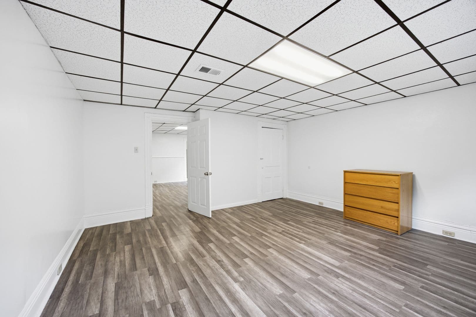 Pittsburgh Apartment: 2822 Salisbury Street