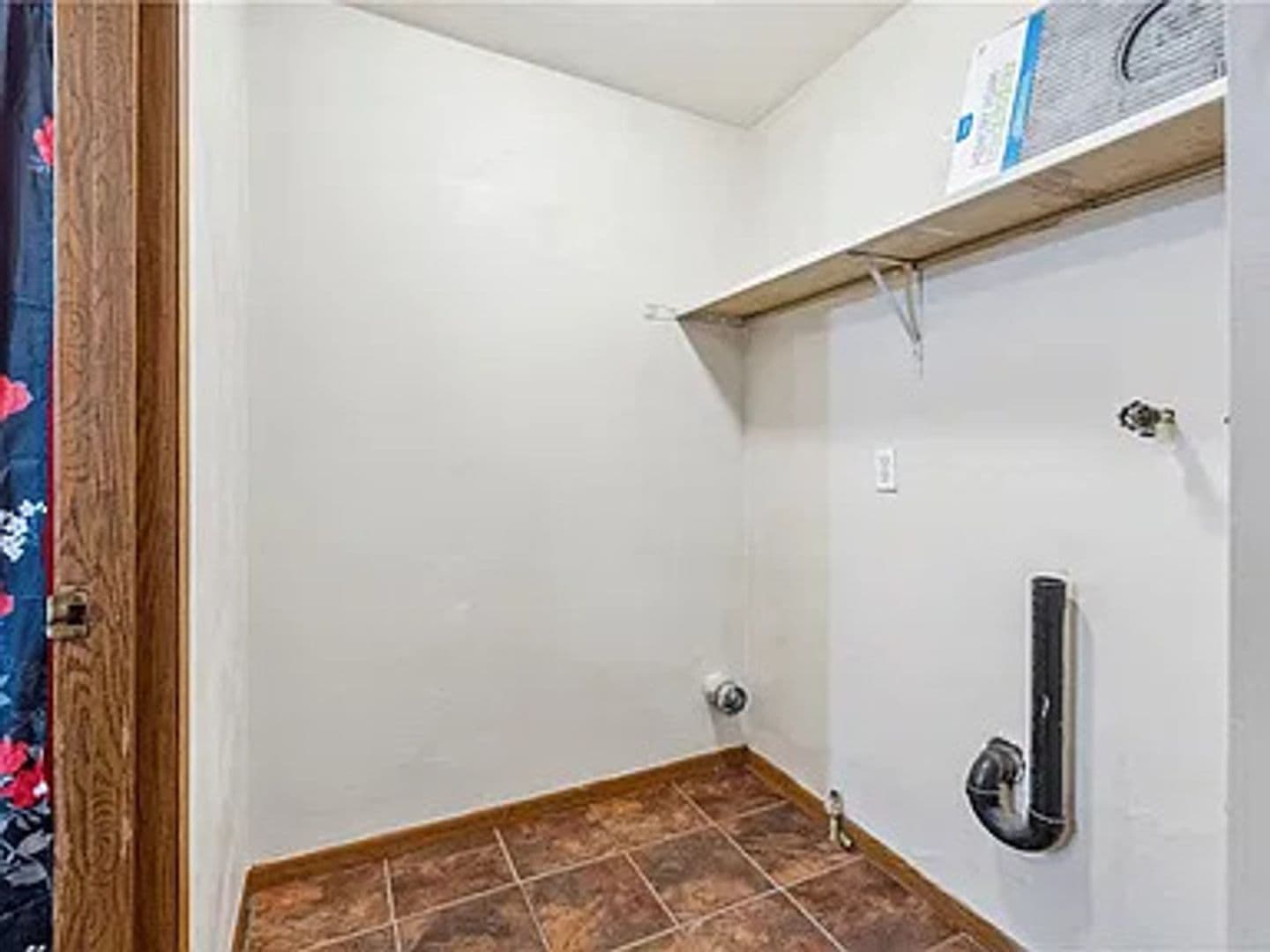 MC KEES ROCKS Apartment: 103 Ella St