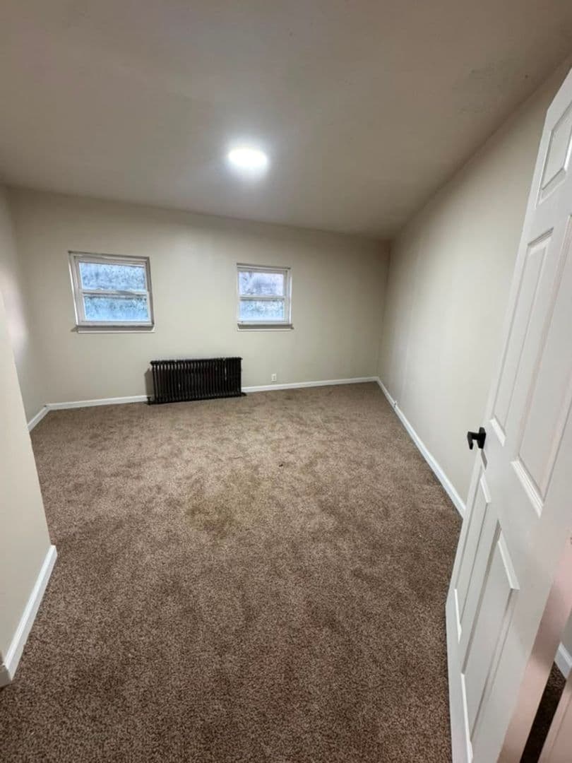 Mc Kees Rocks House: 427 Oak Aly (Shingiss)