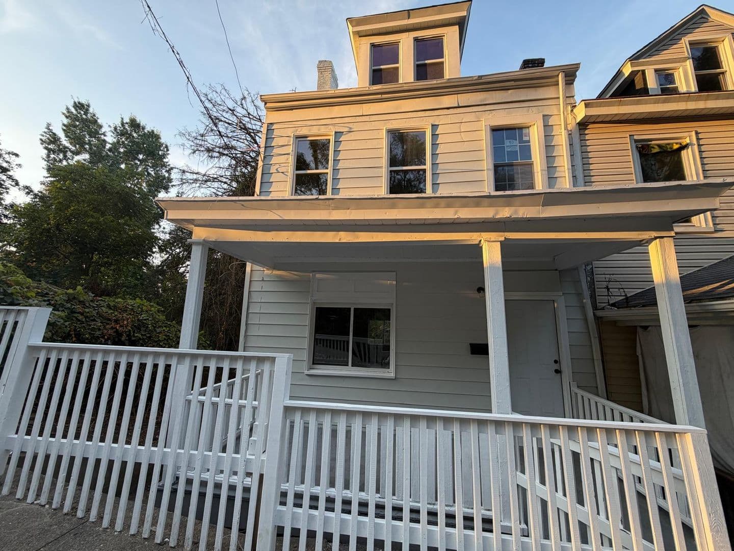 Pittsburgh House: 56 Woessner Ave