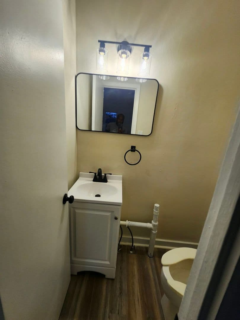 Pittsburgh House: 1407 Superior St