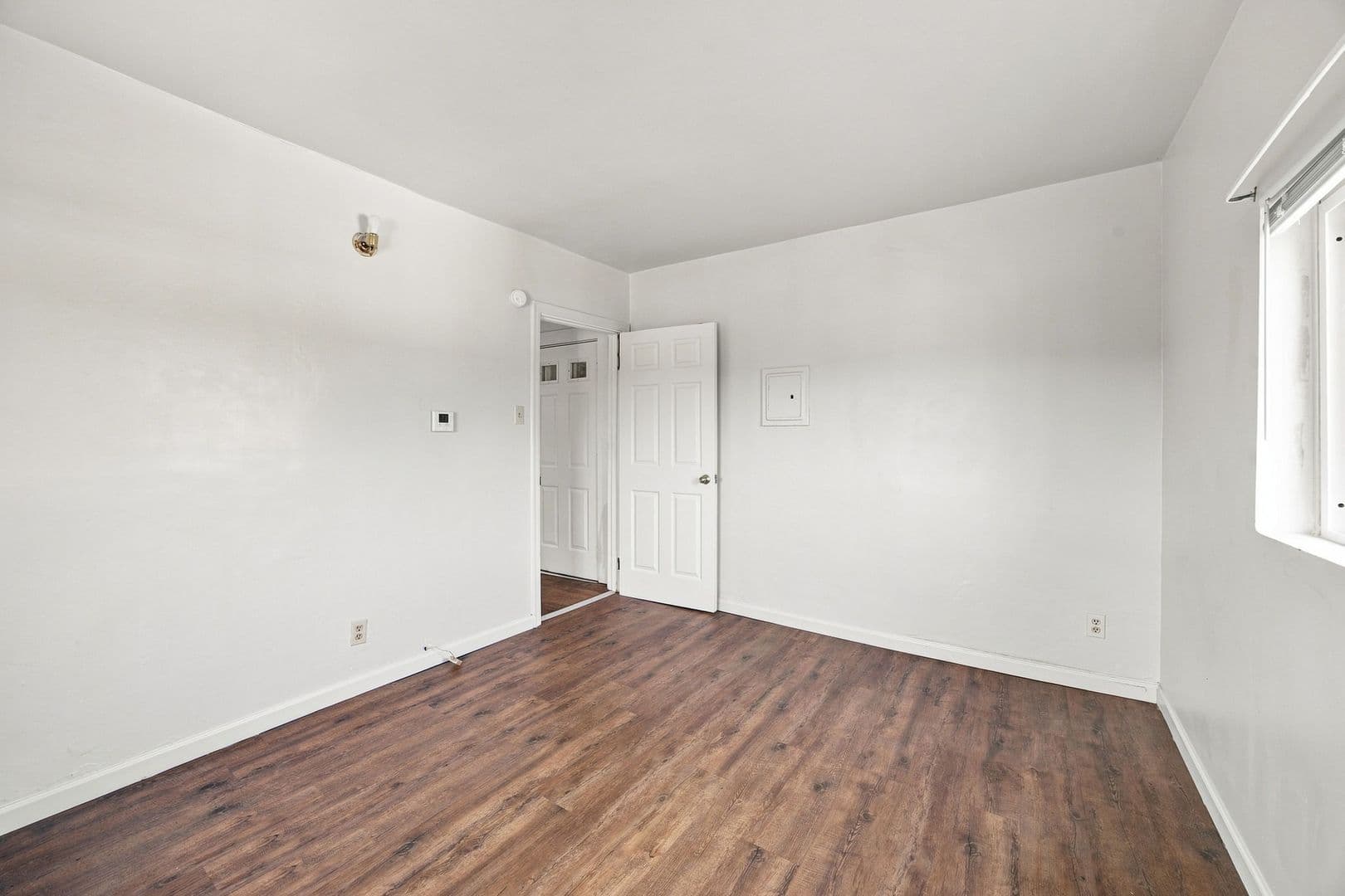Mckeesport Apartment: 2937-2939 Freeland St