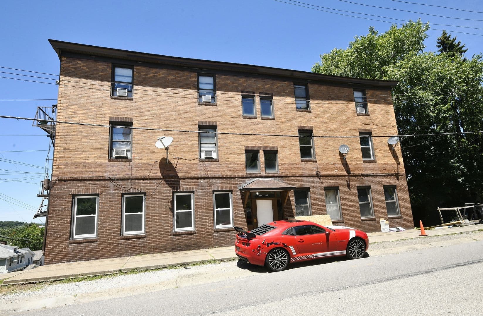 Pittsburgh Apartment: 805-807 Bayonne Ave
