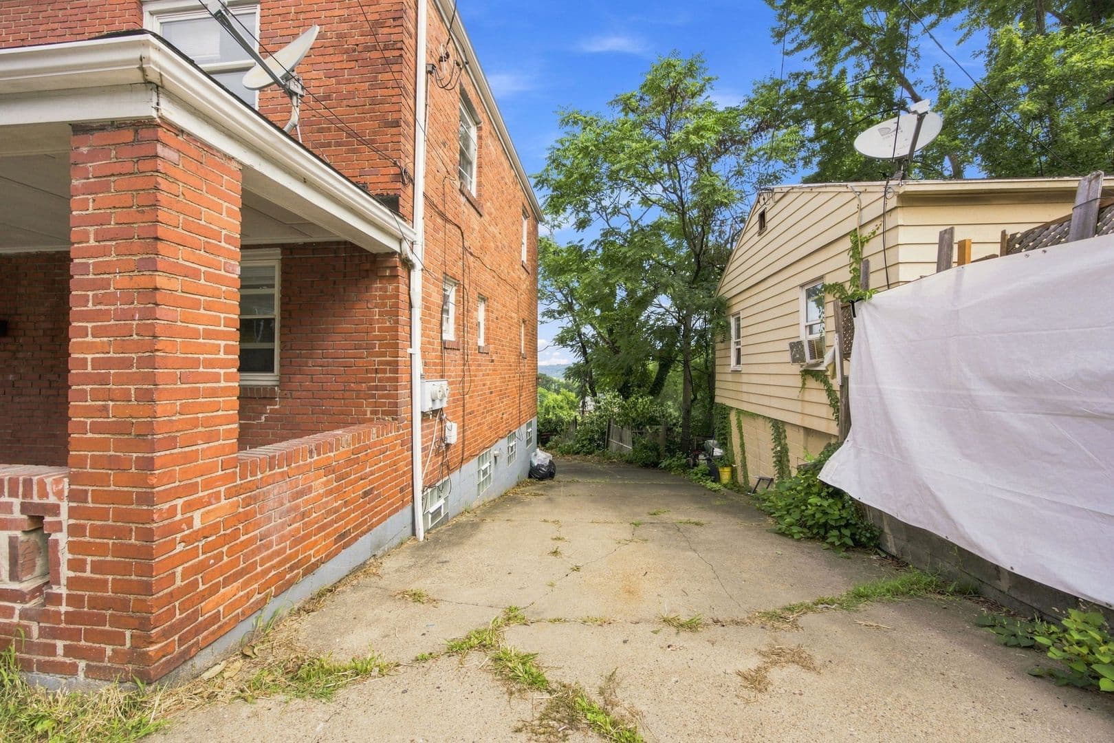 Mckeesport Apartment: 2937-2939 Freeland St