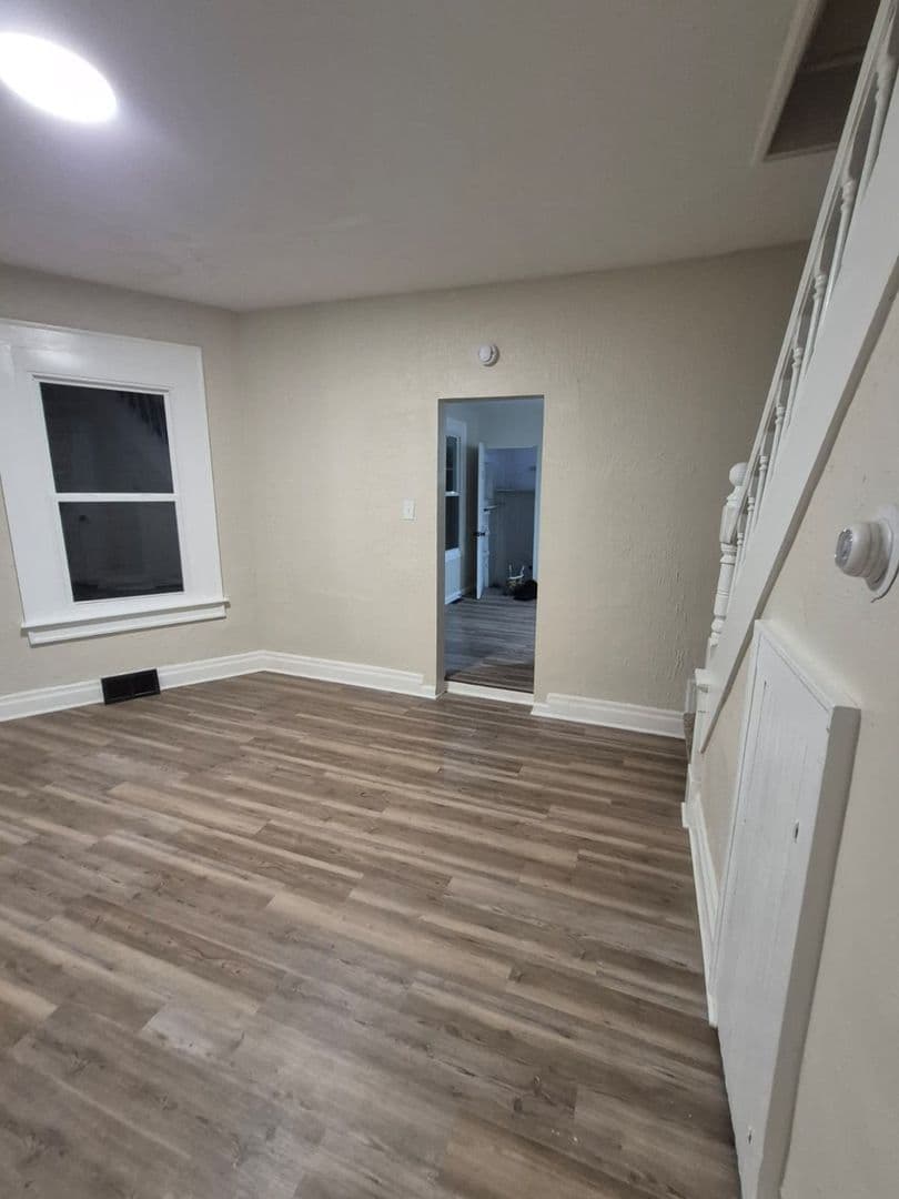Pittsburgh House: 519 Kilbourne St