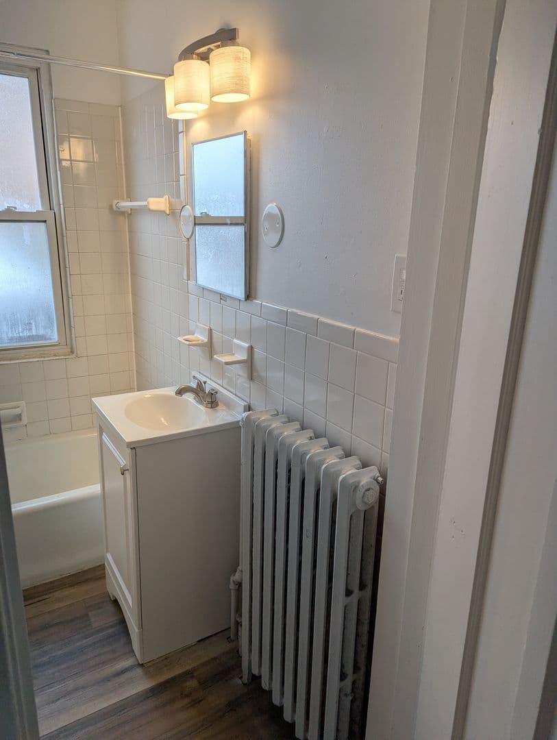 Pittsburgh Apartment: 531 Halsey Ave.