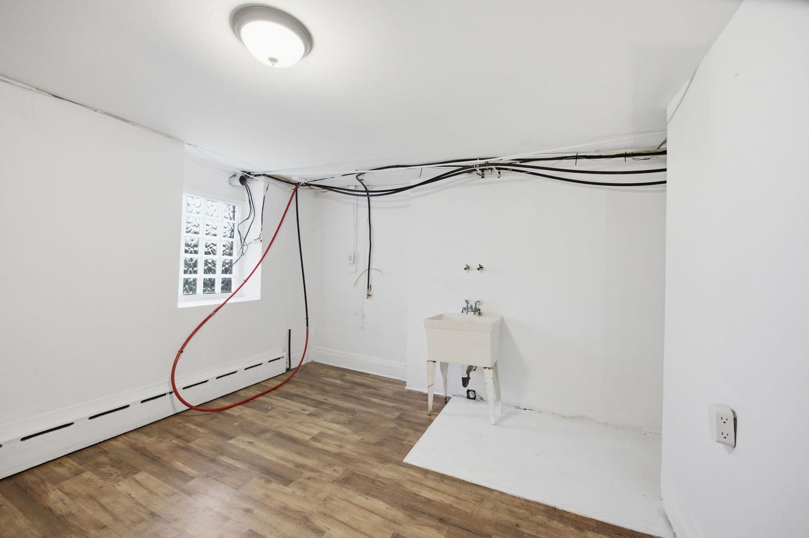 PITTSBURGH Apartment: 217 - 225 Luray St