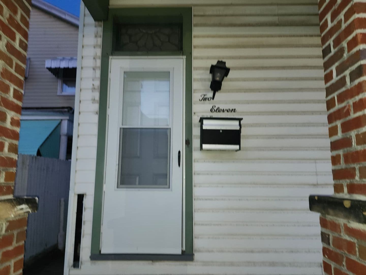 Pittsburgh House: 211 Walter St.
