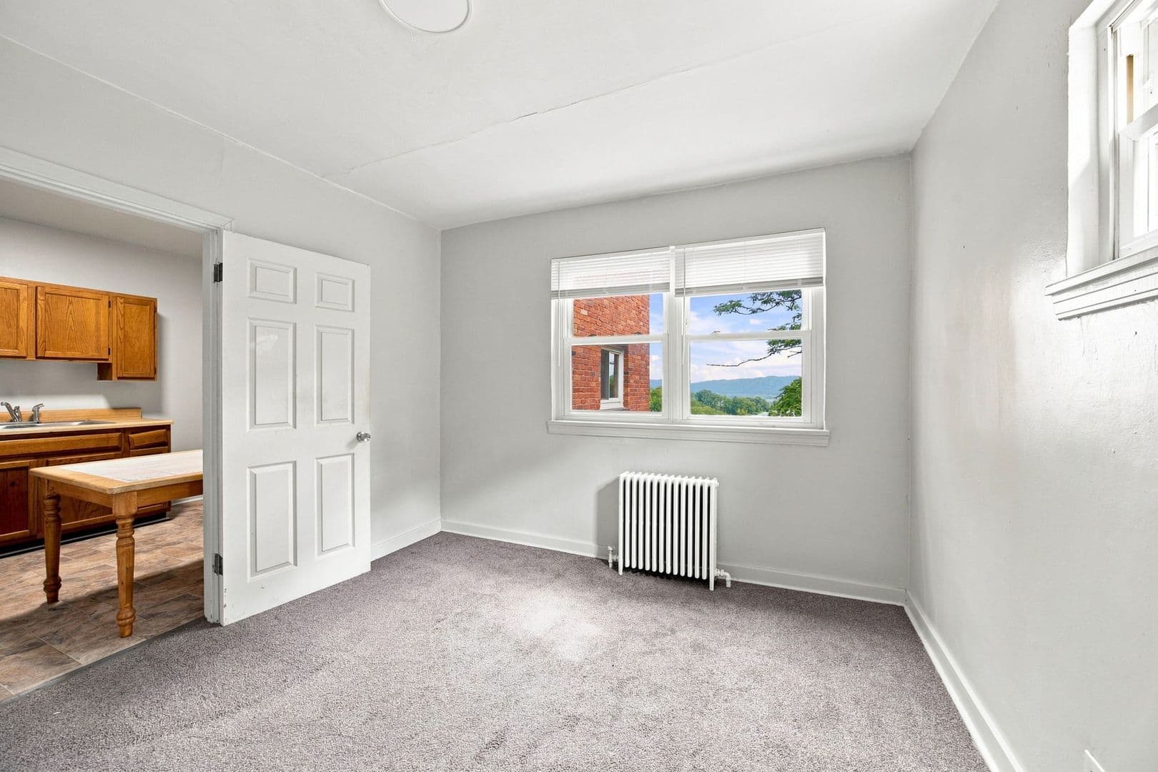 Mckeesport Apartment: 2937-2939 Freeland St