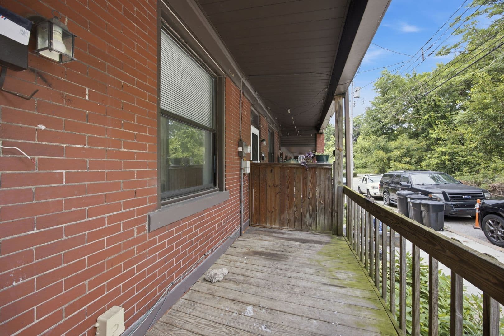 PITTSBURGH Apartment: 217 - 225 Luray St